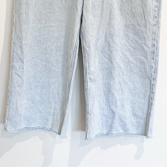 EUC Abercrombie & Fitch Curve Love High Rise Cropped Wide Leg Jean - Picture 4 of 11